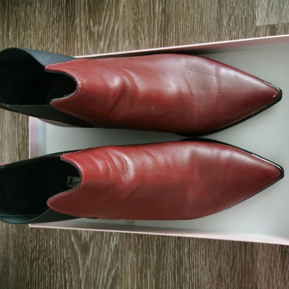 Acne studios ankle boots in 35